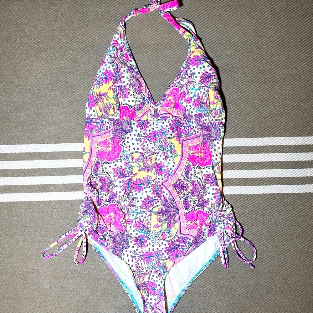 EUC Y2K 1990s Style Pink Pastel Paisley Floral Mandala Fullsand Halter One Piece